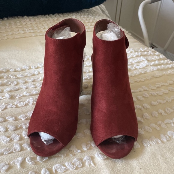 Elegant Orange/Red Peep-Toe Women's Heels - Picture 1 of 2
